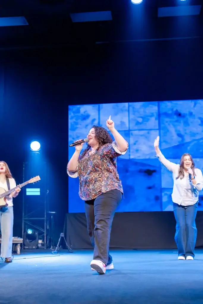 Campus-life 2 chapel worship